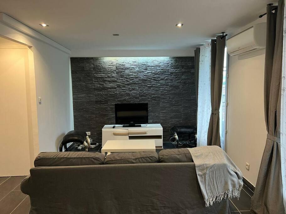 Grand Appartement Climatise Et Fonctionnel Marsilia Exterior foto