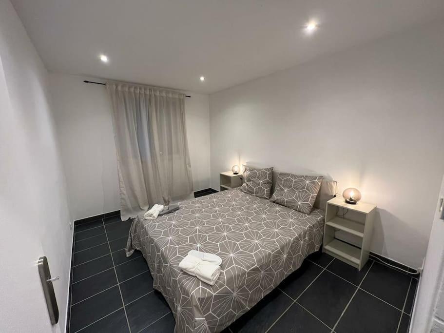 Grand Appartement Climatise Et Fonctionnel Marsilia Exterior foto